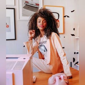 Dazey LA lightweight pink suit jacket